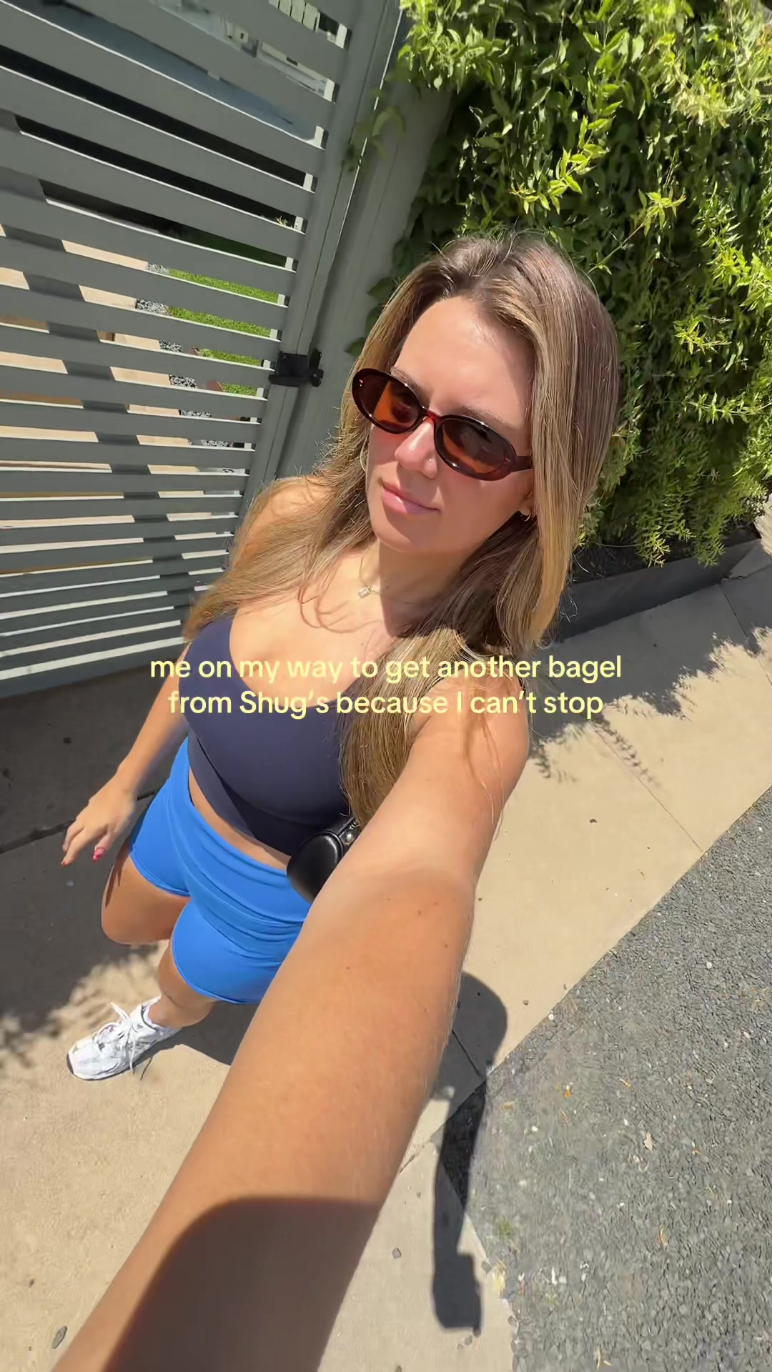 @Melrayy