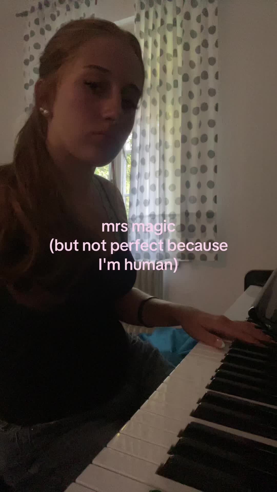 @⃟