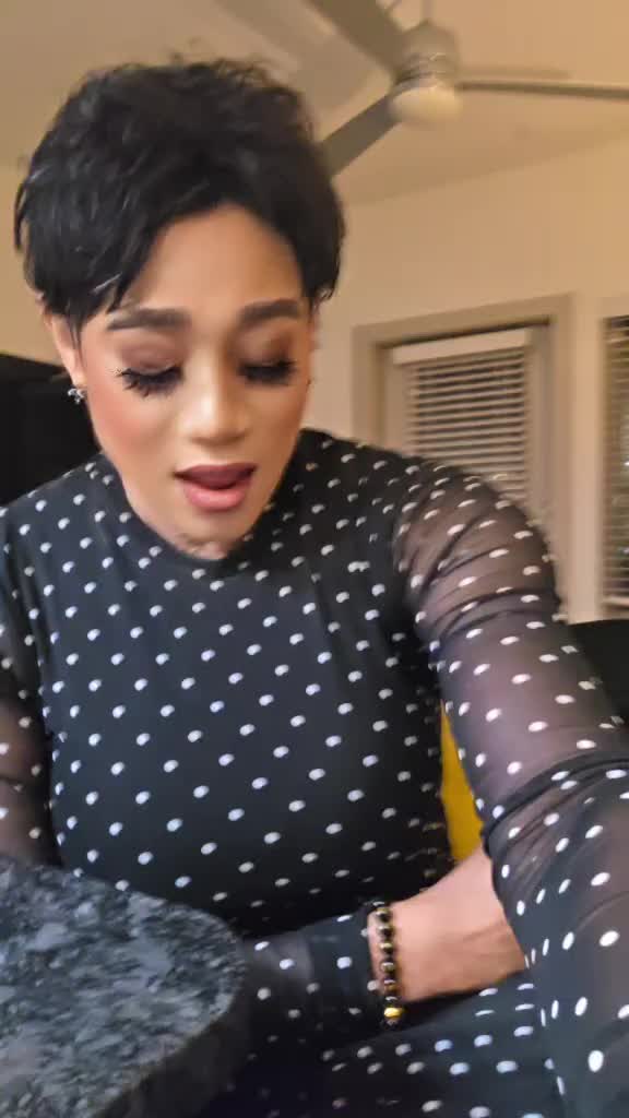 @Demi