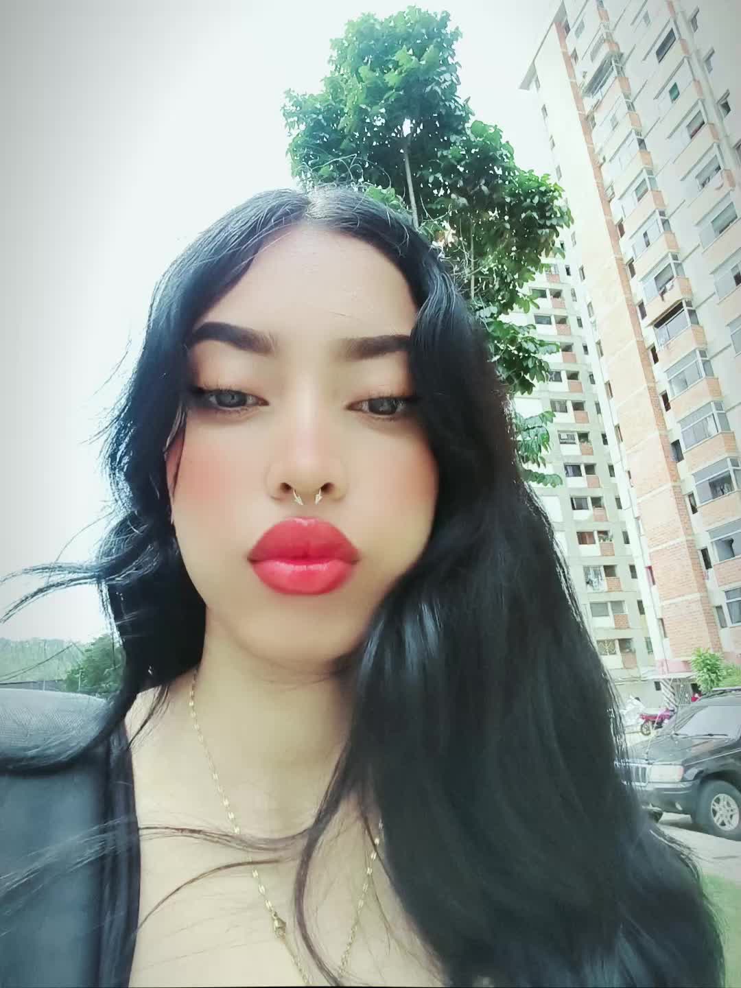 @Queen