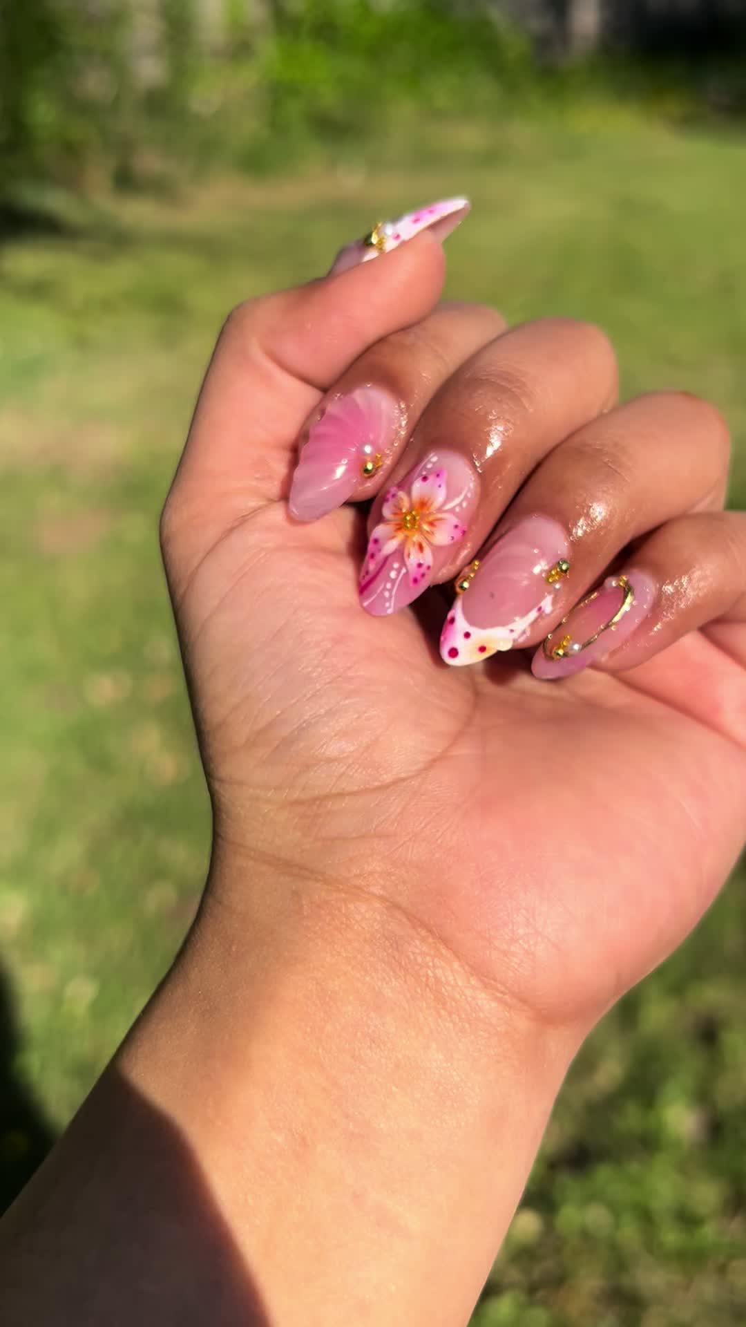 @Nails_Nicolesv