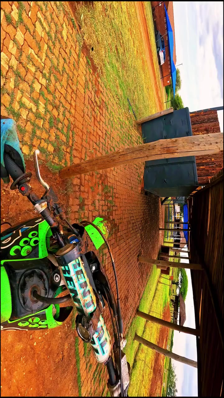 @🐵