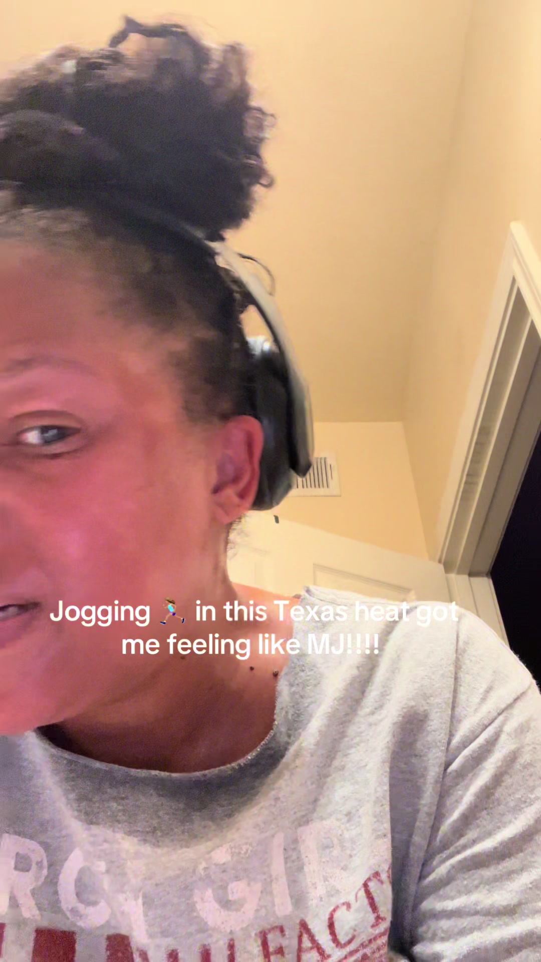 @Lena Vee