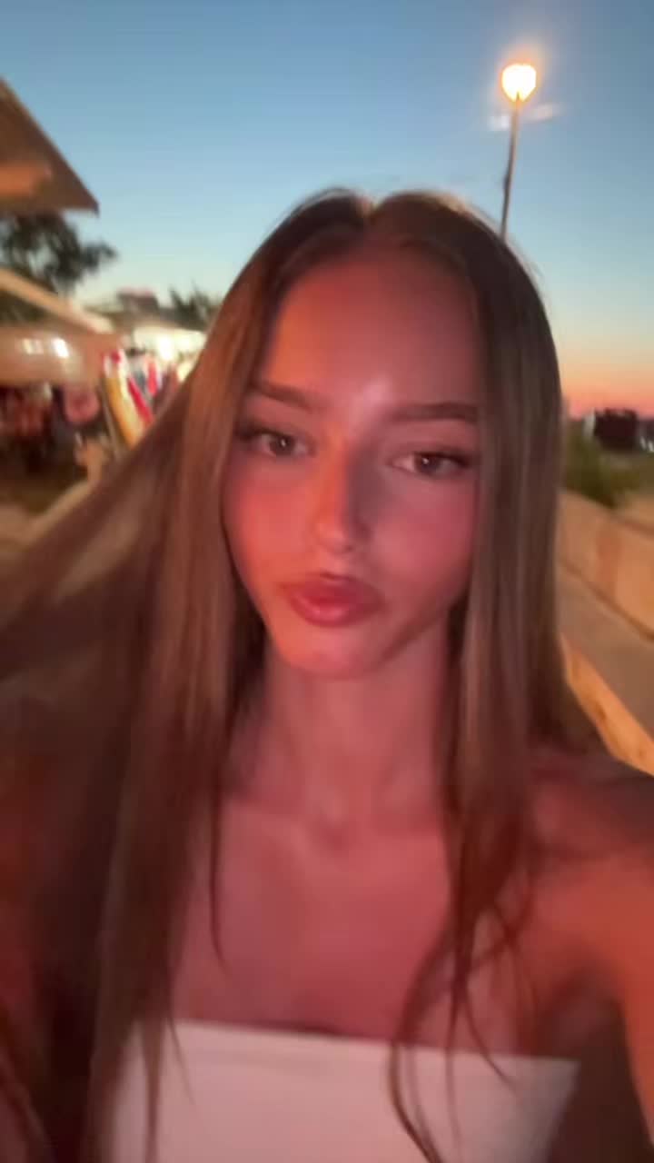 @𝐀𝐥𝐞𝐬𝐢𝐚🫐