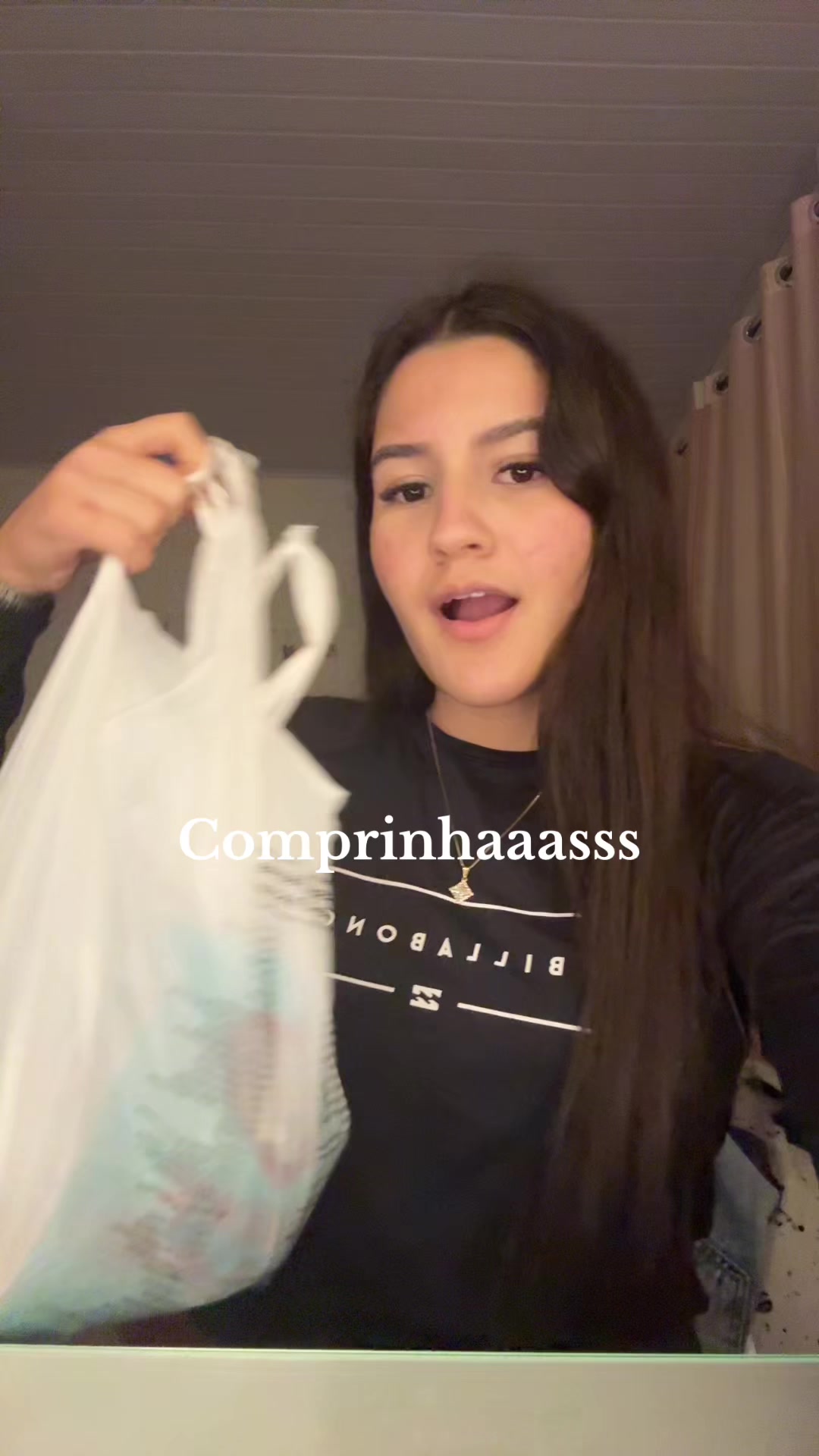 @La&iacute;zaaa