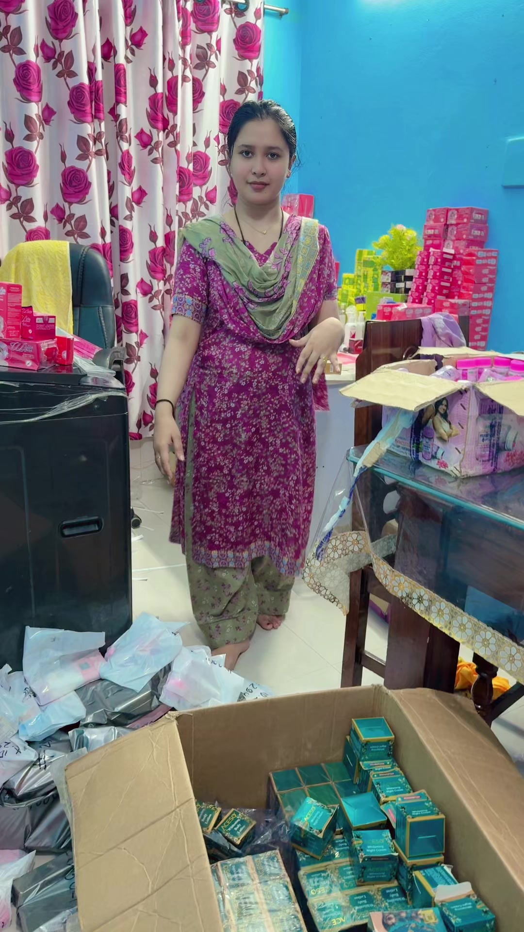 @নূপুর খন্দকার বিউটি পার্লার ✅