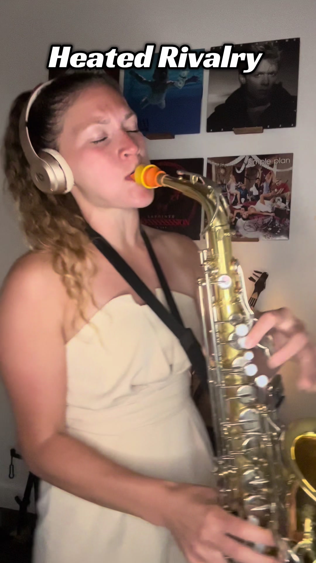 @christina.saxophonegirl 🎷🇨🇦