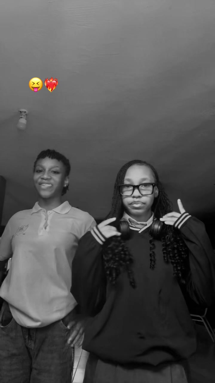 @Nissah🌚💕!