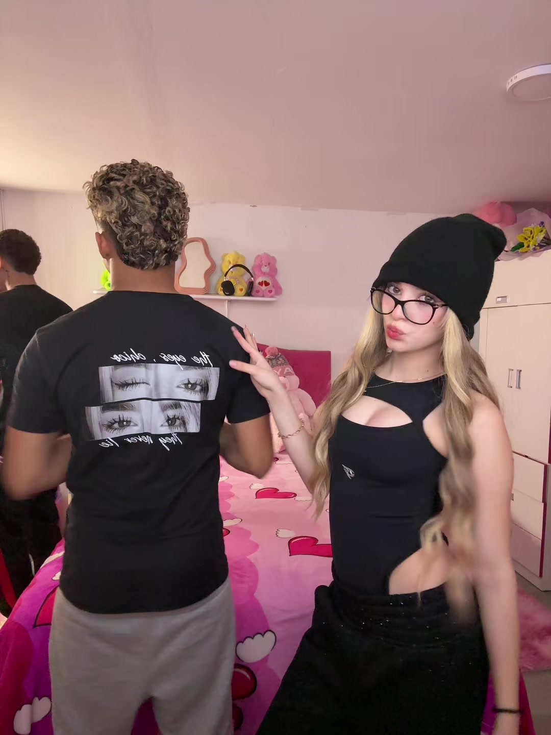 @Soyalejandro
