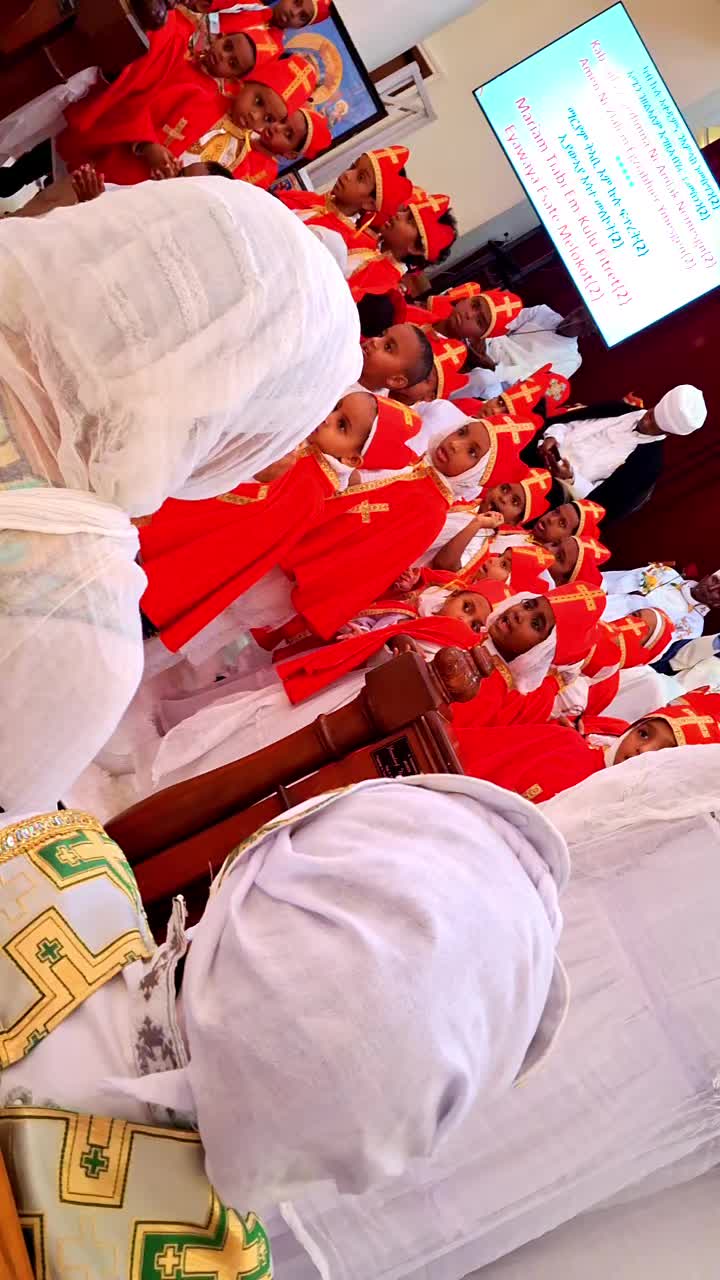 @እግዚአብሔር ፍቅር ና ሠላም ይሰጠን