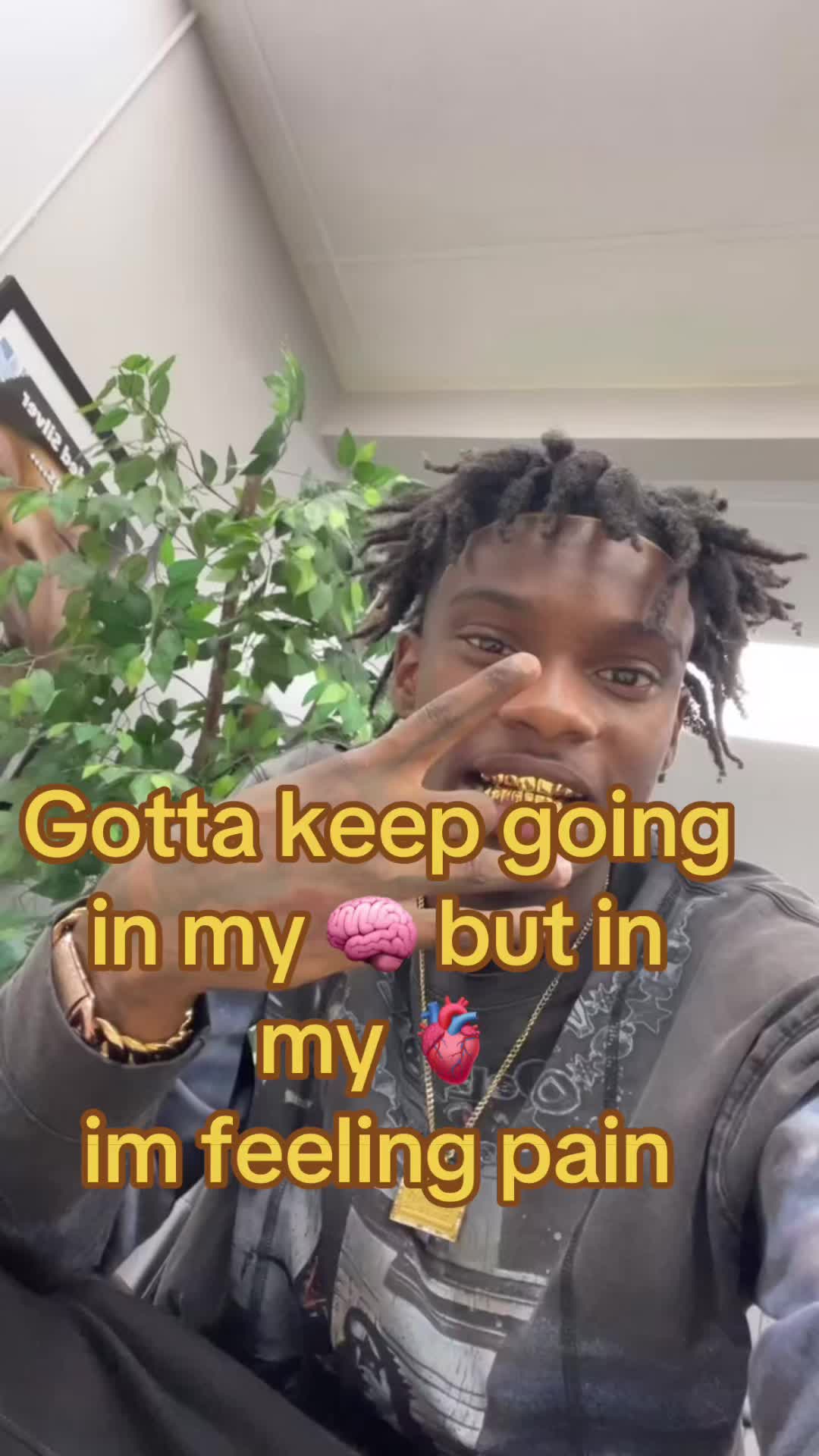 @Goldmouthlilmari💕