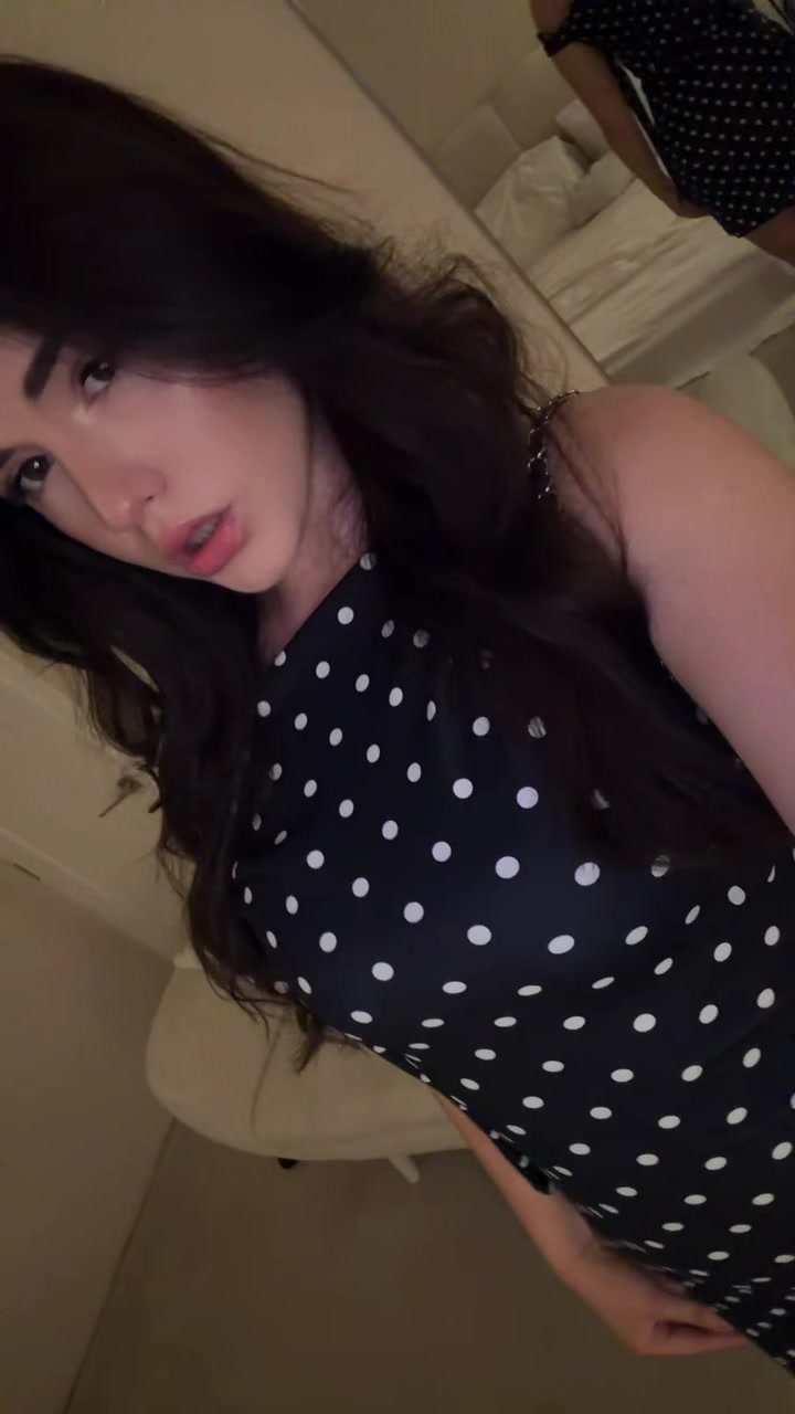 @𝐄𝐦𝐦𝐚