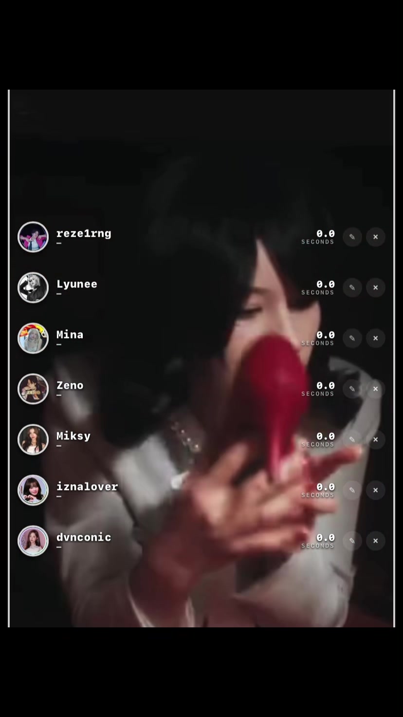 @LYUNEE