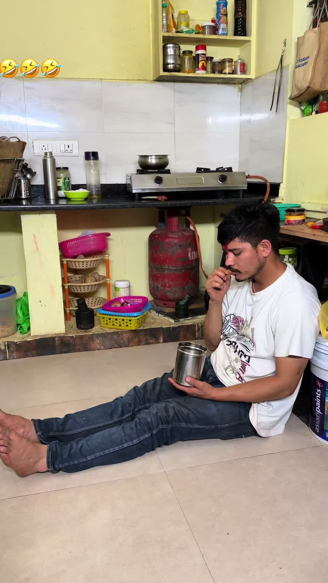 @सूरज शाही ठकुरी