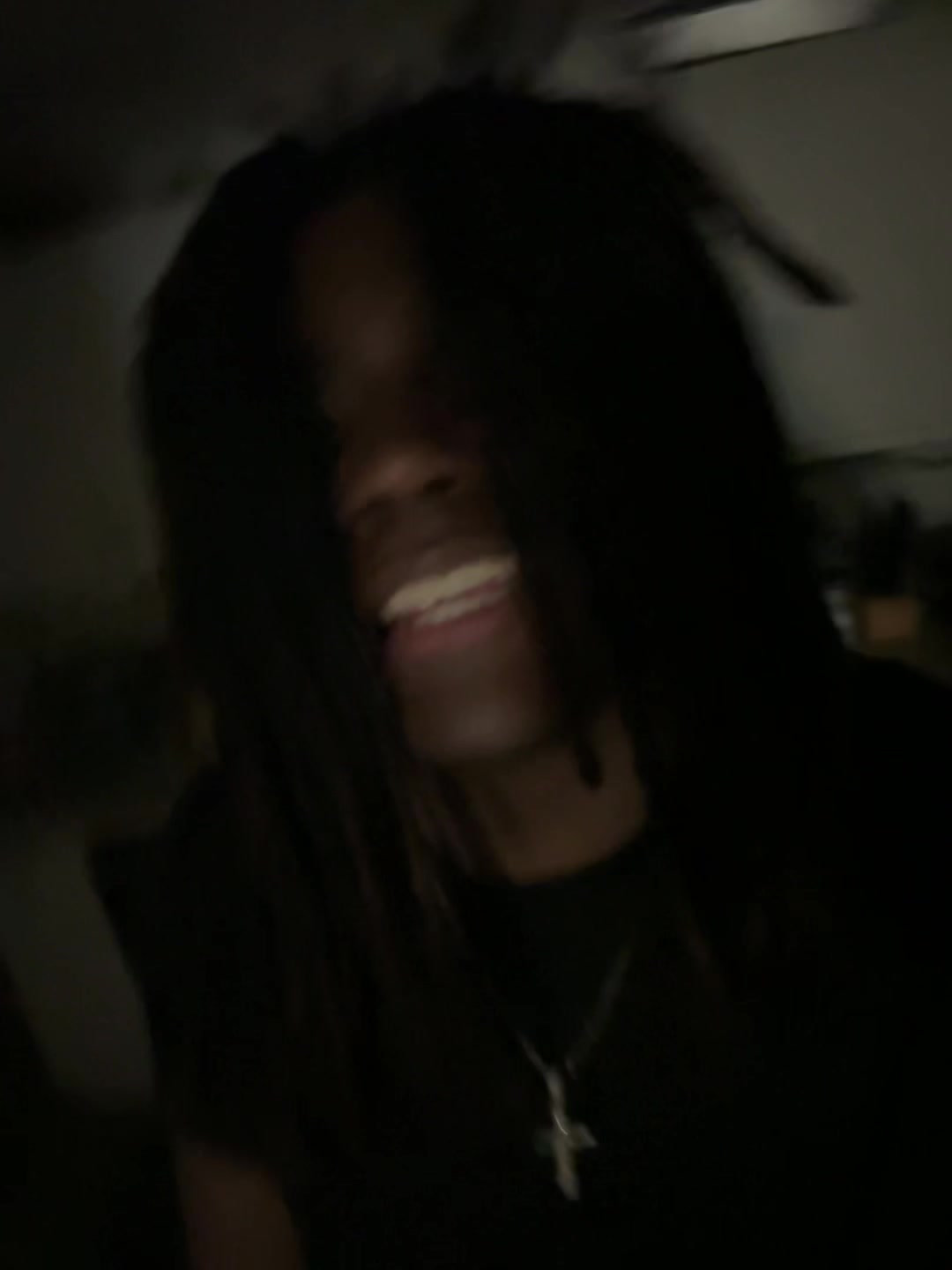 @KJ 🟣🔴