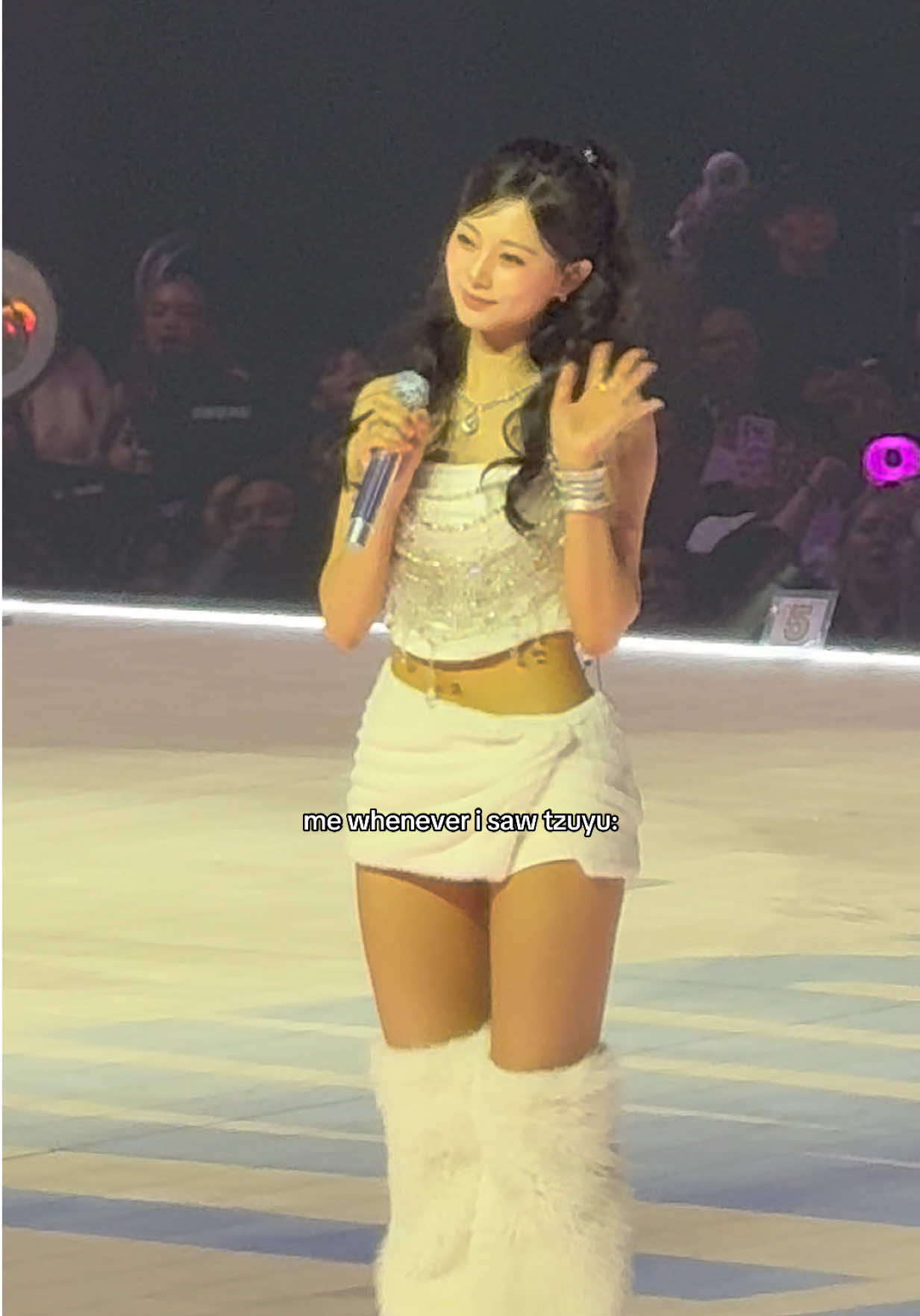 @corine ʕ˙Ⱉ˙‧:ʔ ✿