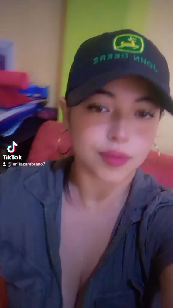 @Luna Zambrano