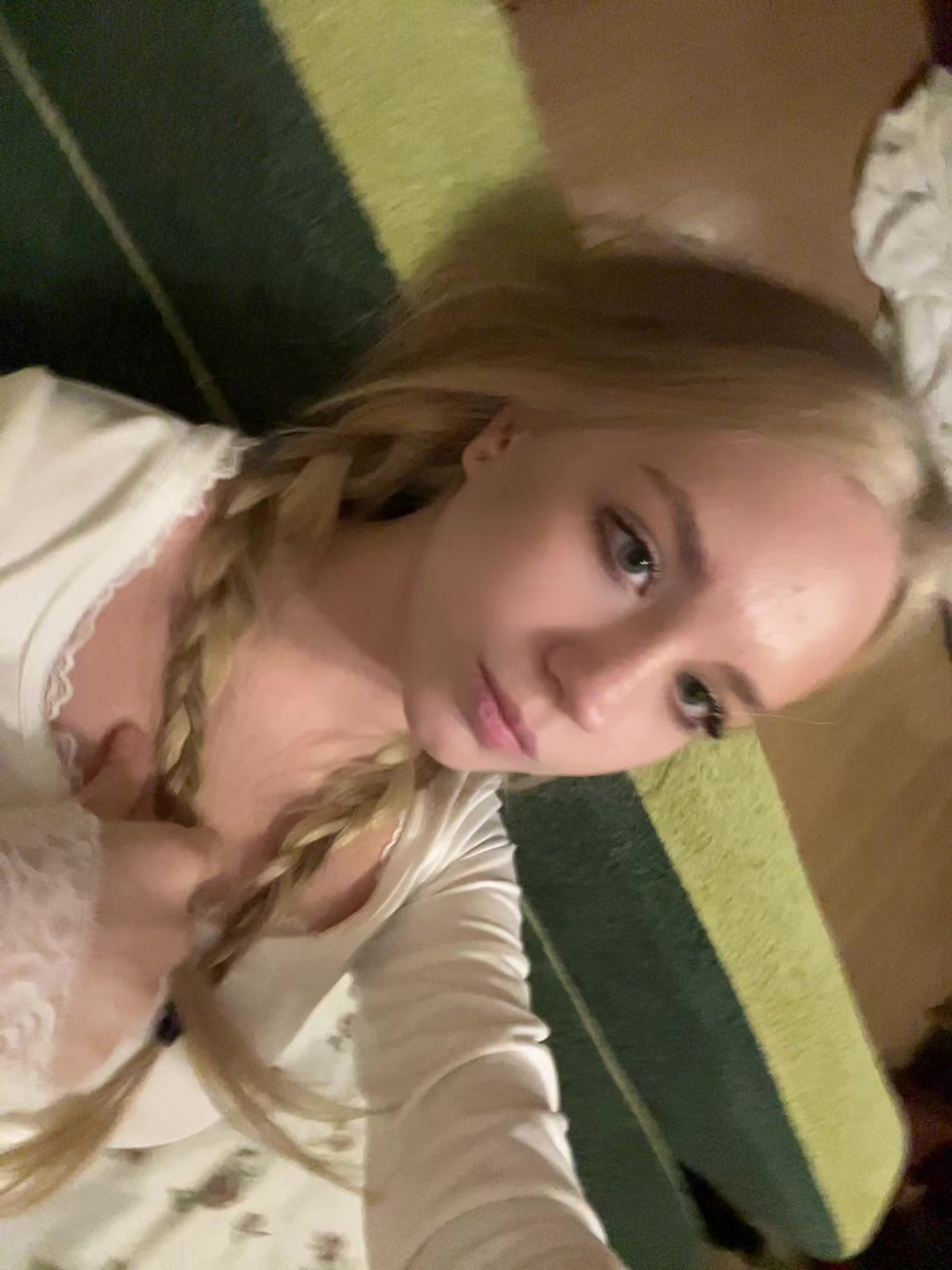 @_.holy.molly._