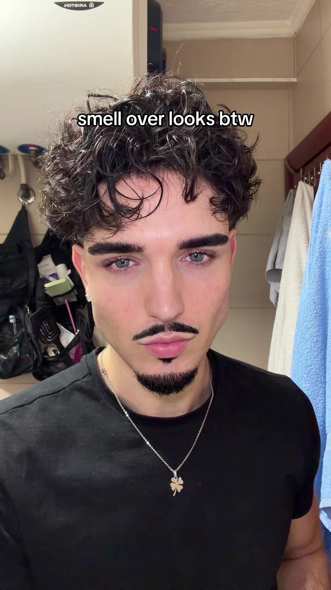 @Xeno