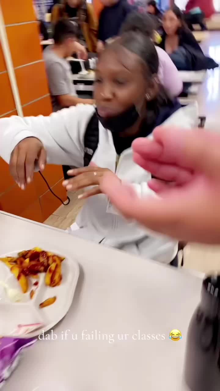 @itz.liyahlee