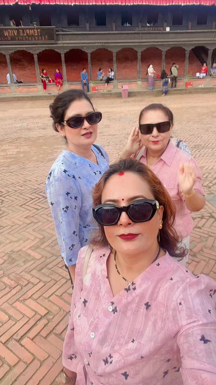 @santoshi_khadka