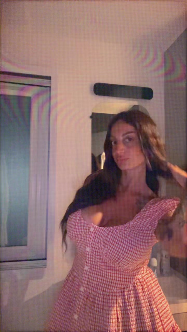 @Misschampagnemami