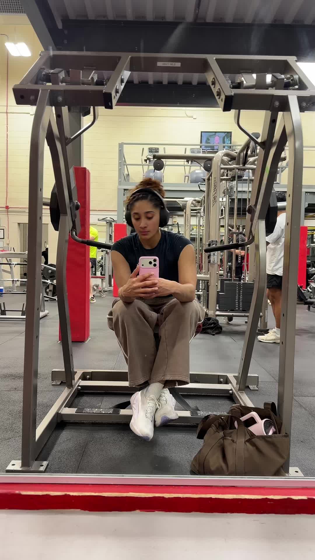 @karissafit