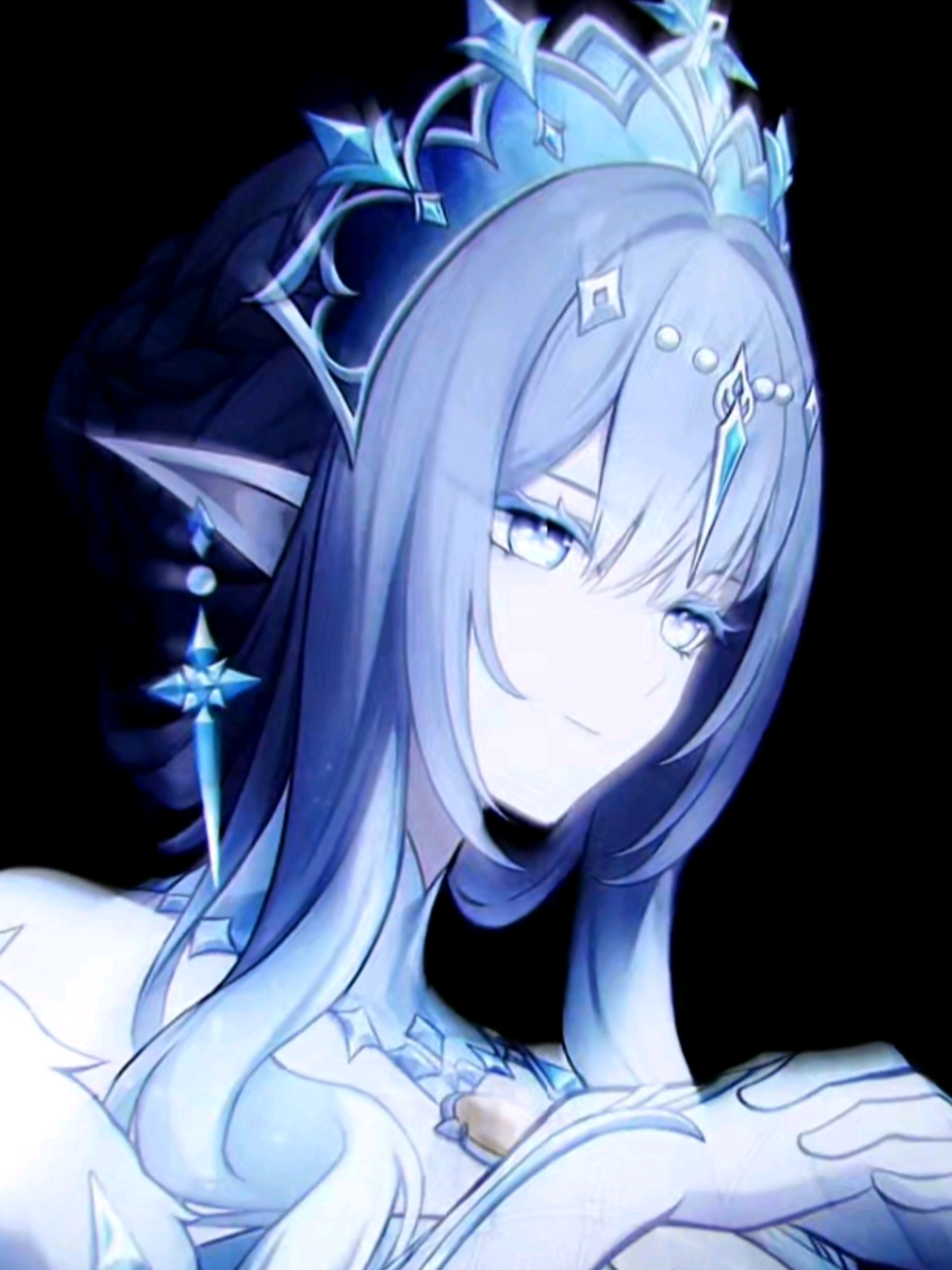 @/`•.•`\