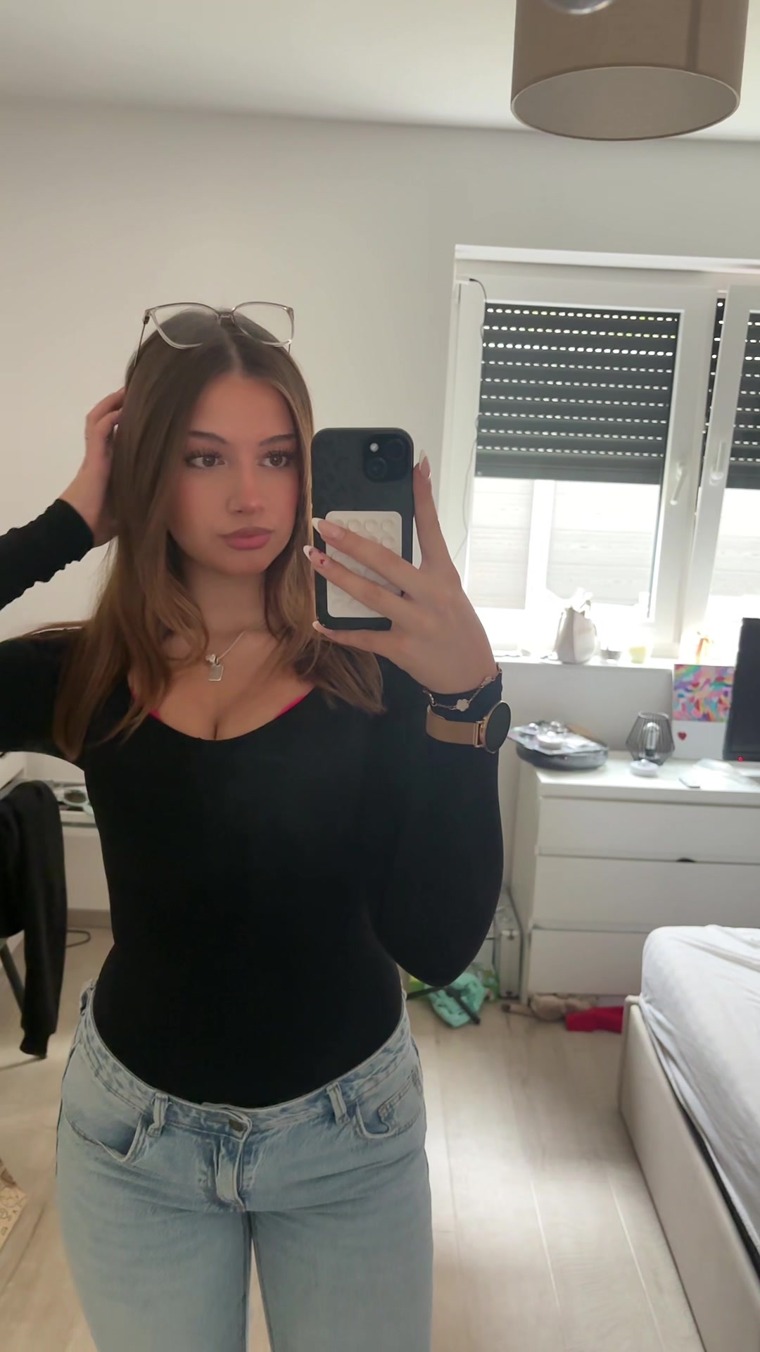 @cara24__