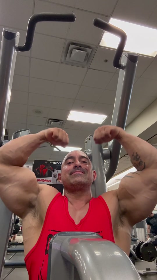 @LRodRB