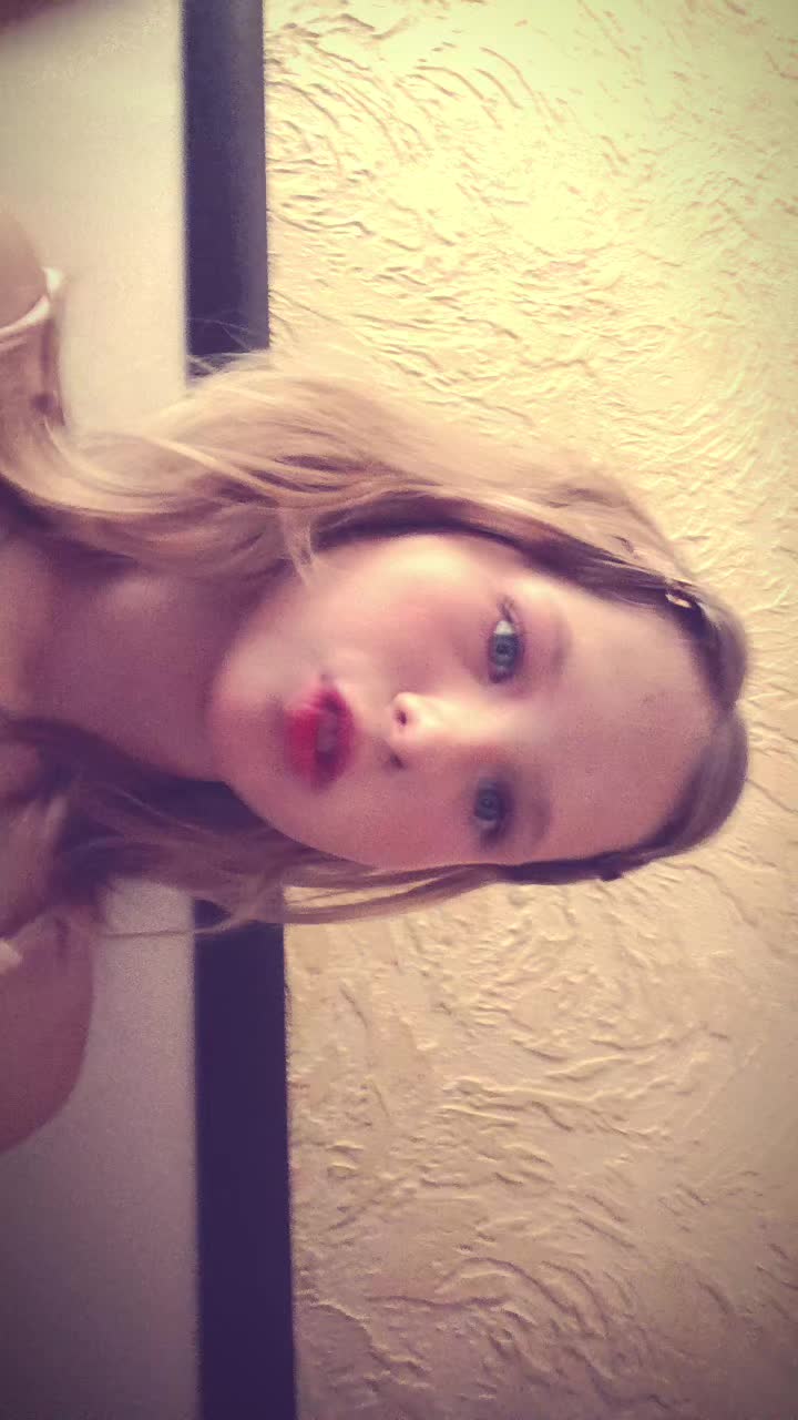 @маря)