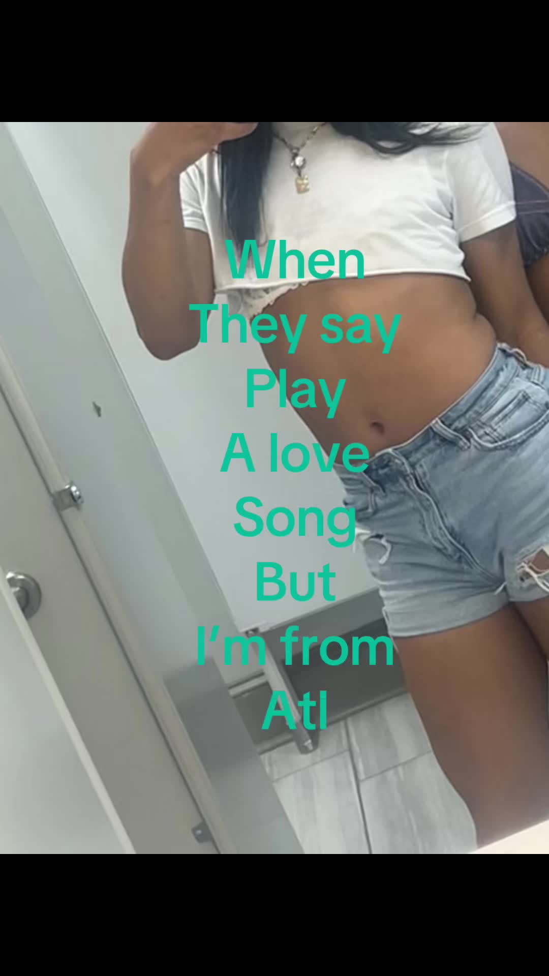 @overlyxl