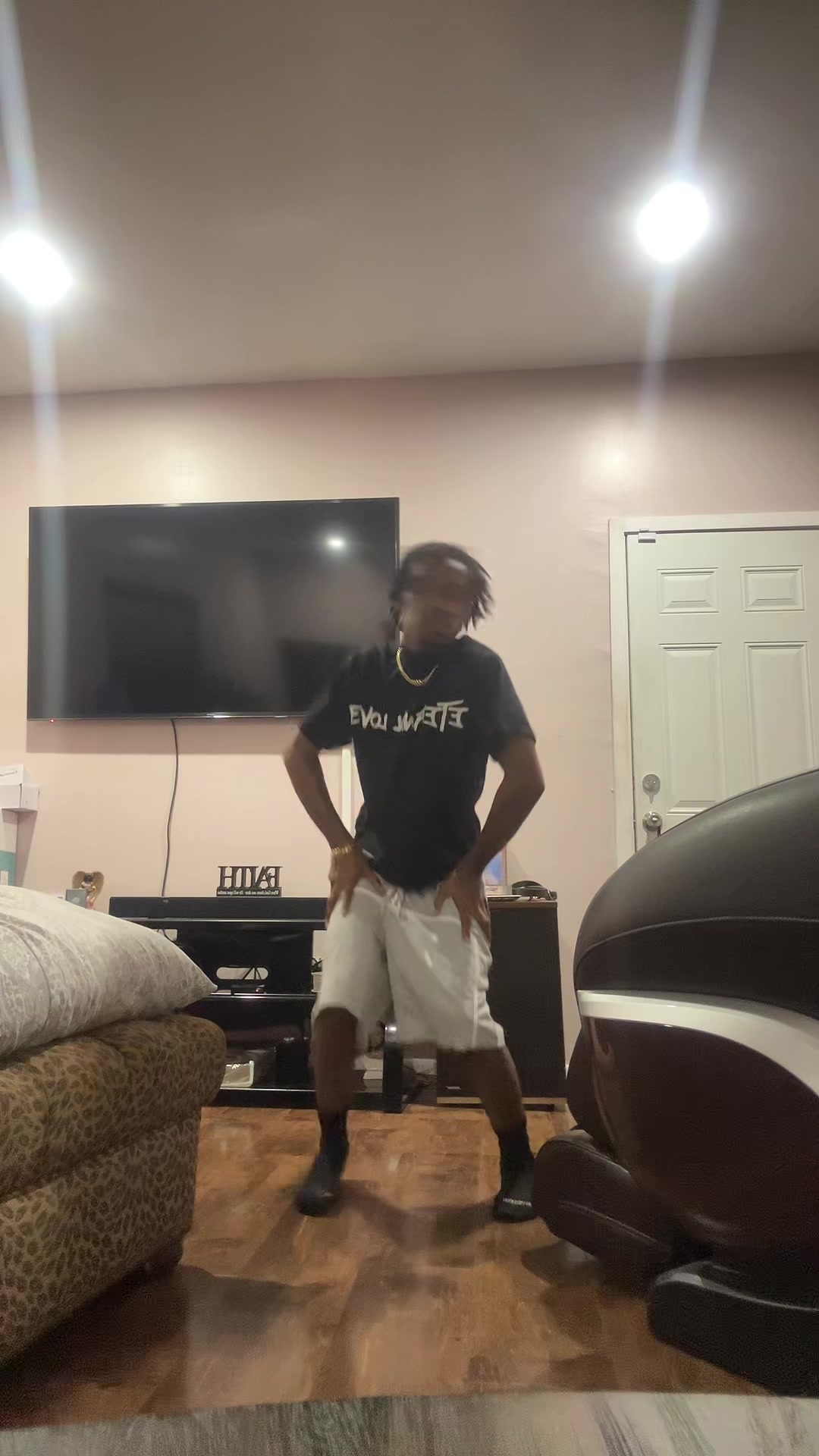 @Bj⚜️