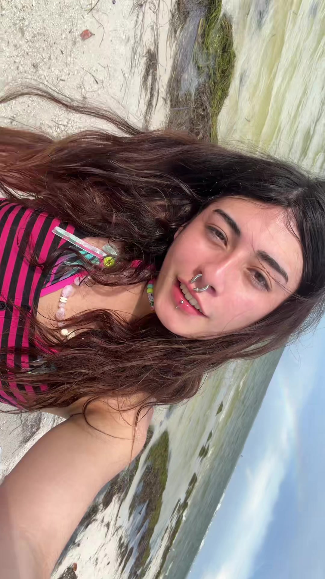 @r3algrl