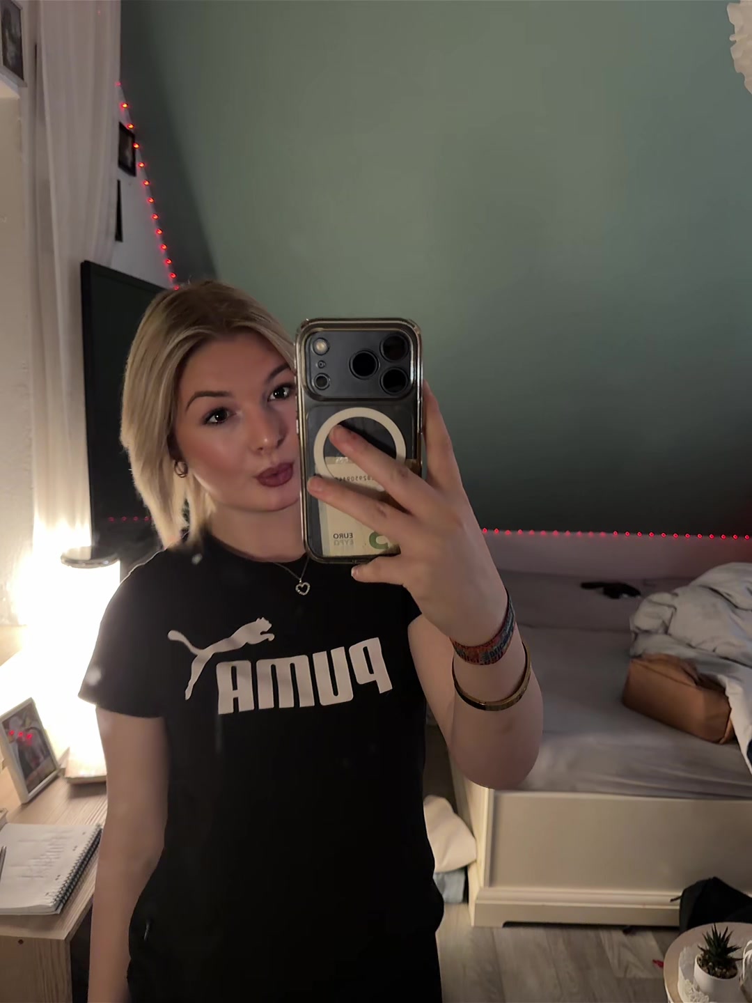 @Laura