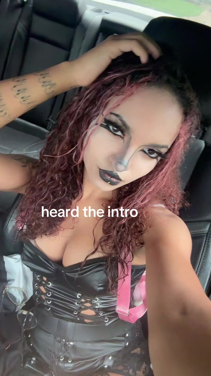 @gothbrat