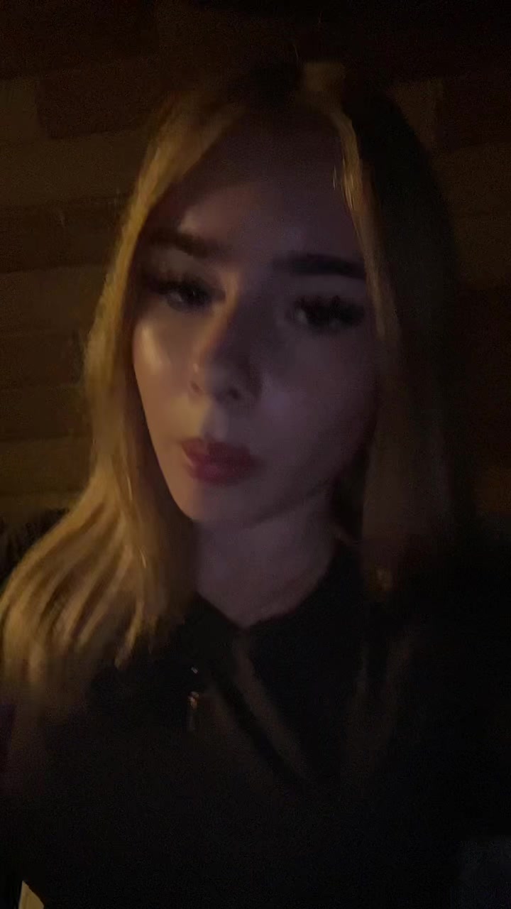 @๐ฉ