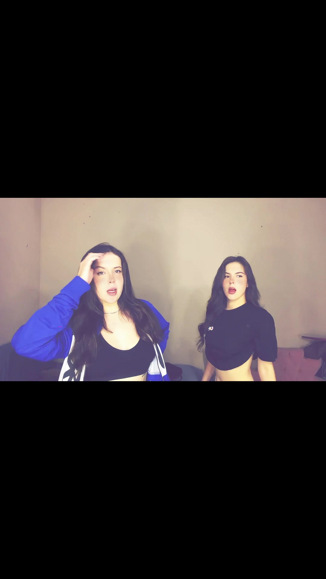 @Twisted Sisters ๐ง