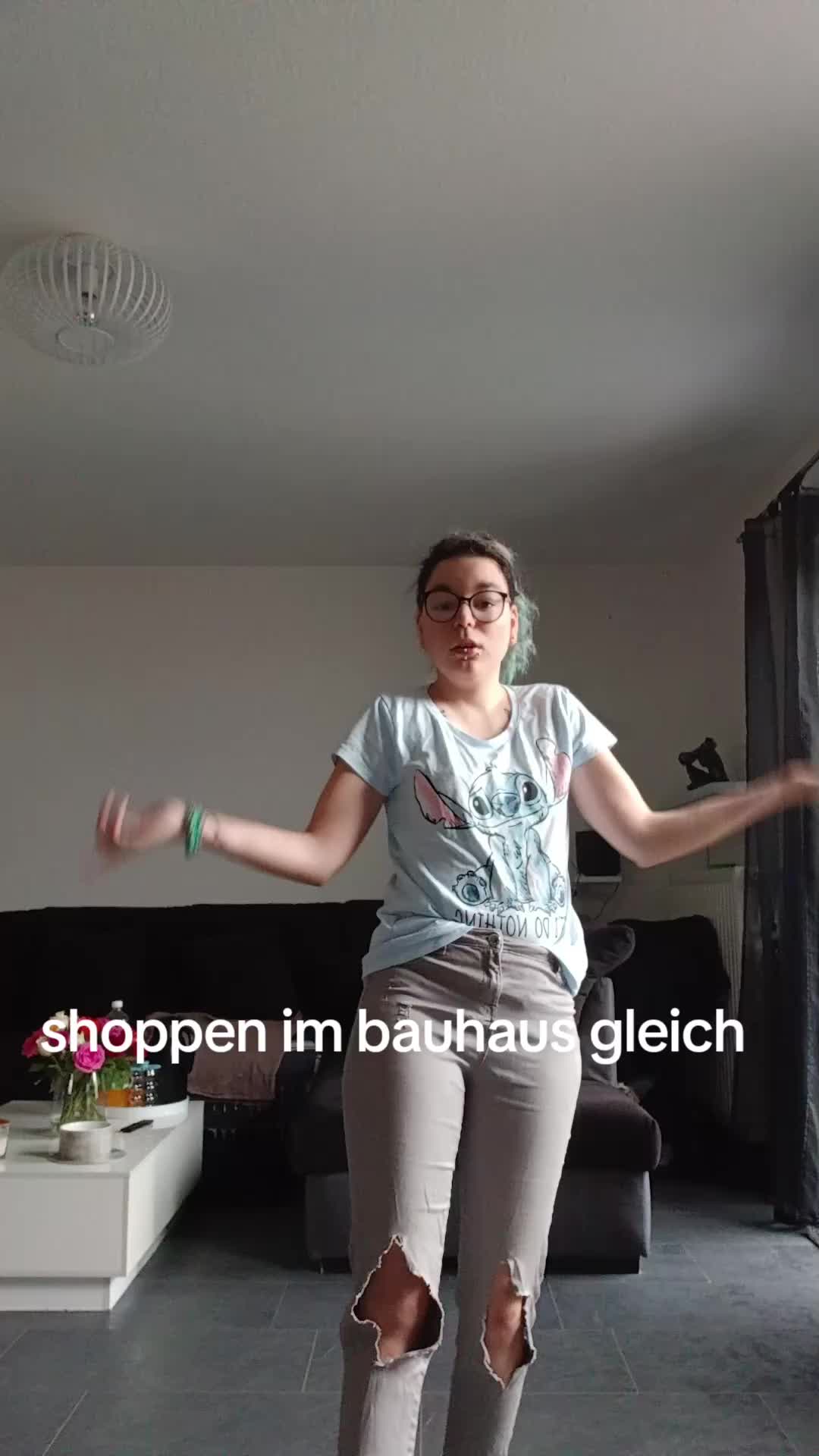 @SantoSarah.VonAffenHausen🐒🐒