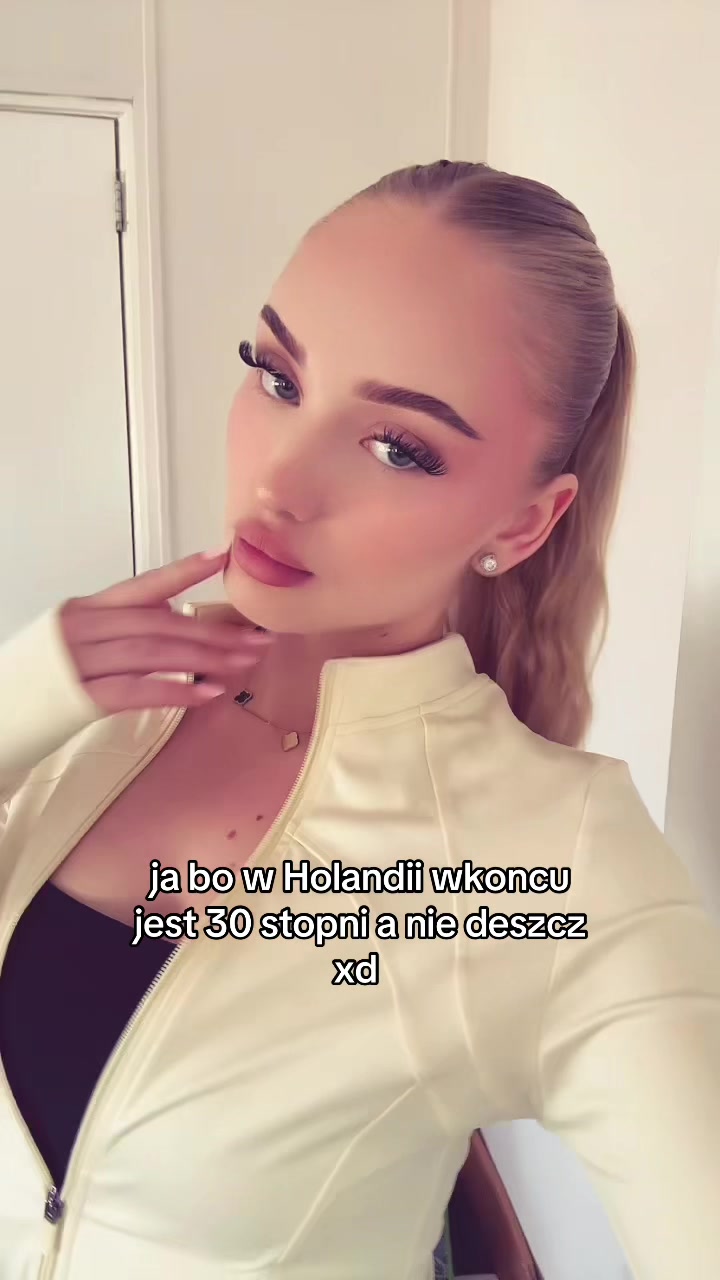 @oliwiaknd