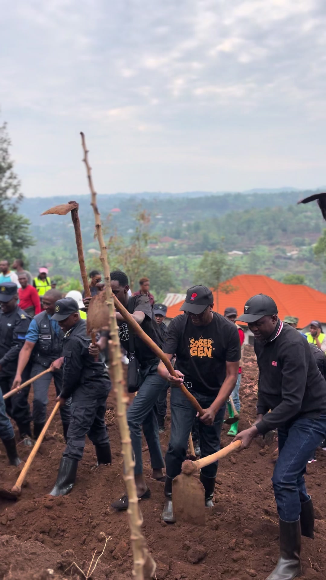 @kamatarisandra🇷🇼