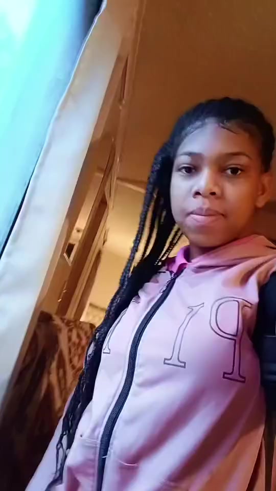 @De'zire Nelson