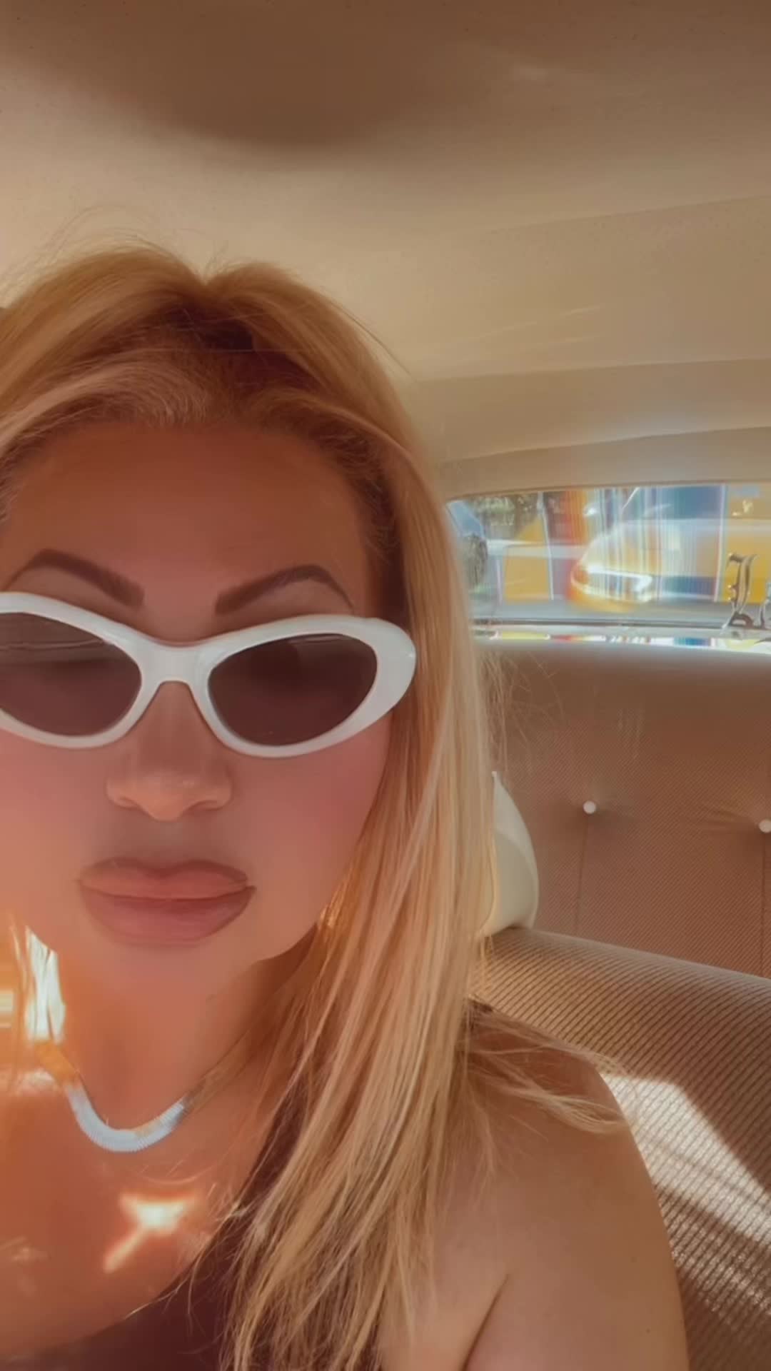 @deelialove