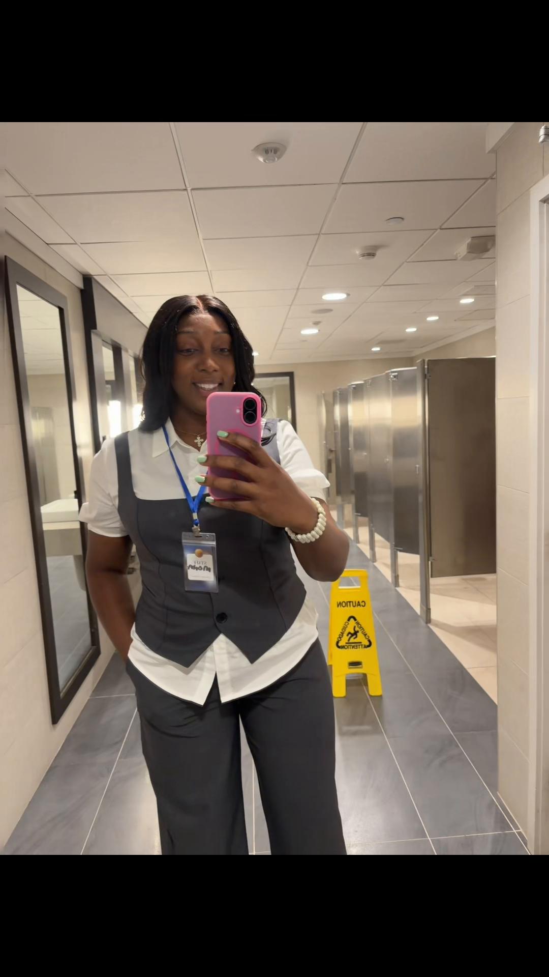 @Cupcakesbymonah