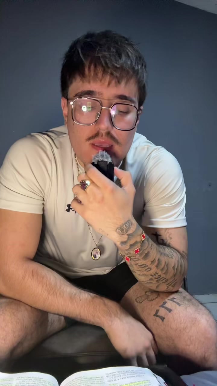 @Esquer