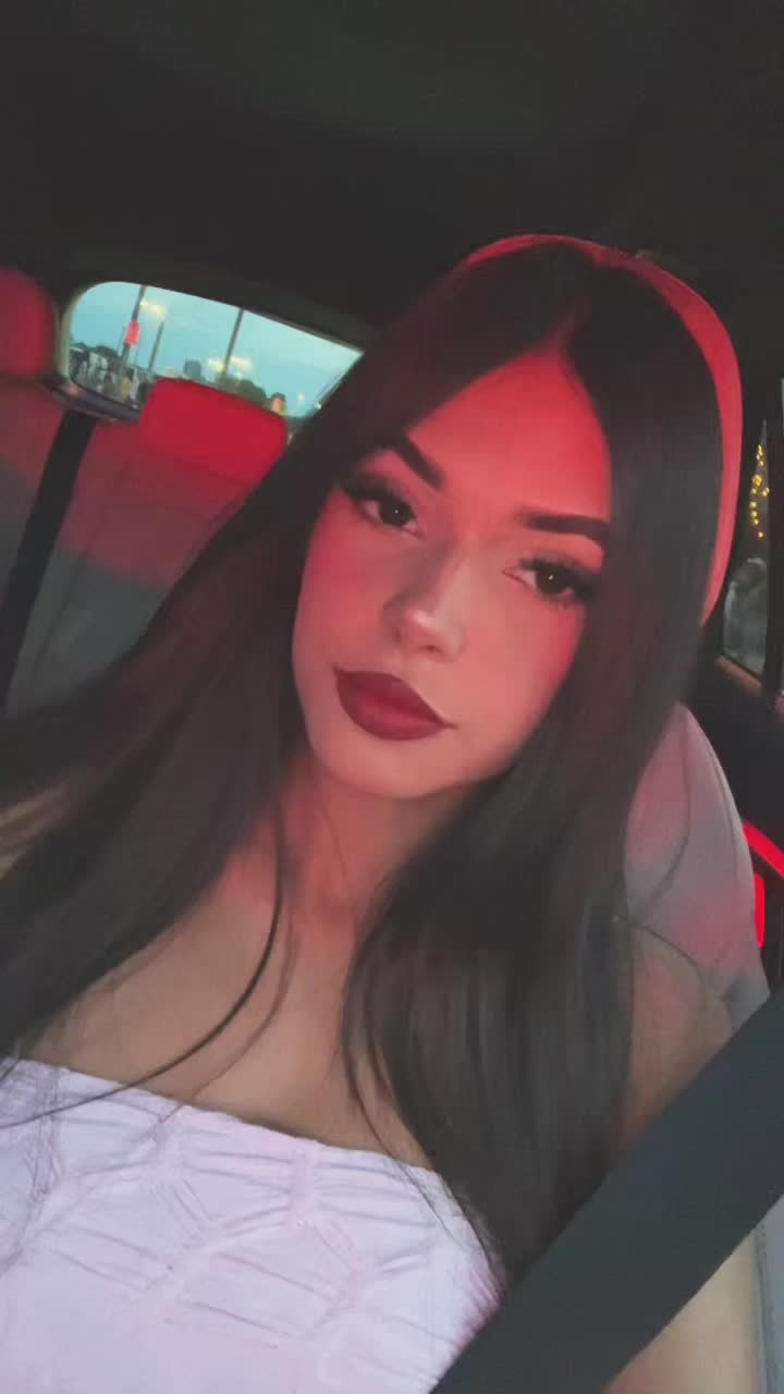 @Yenniret