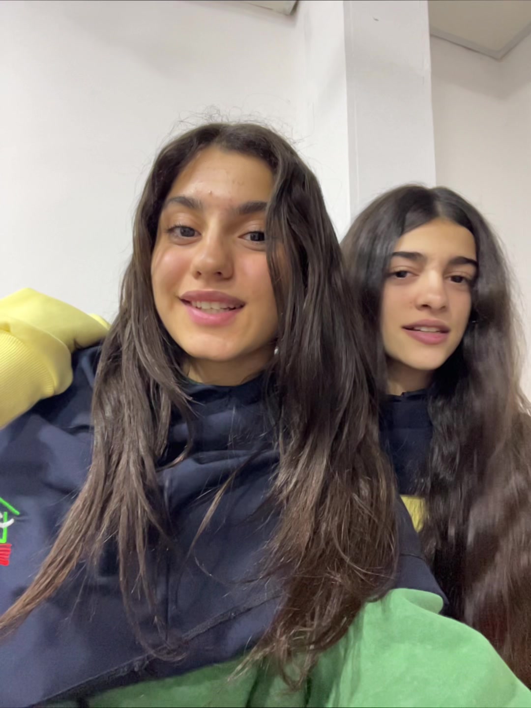 @AVA