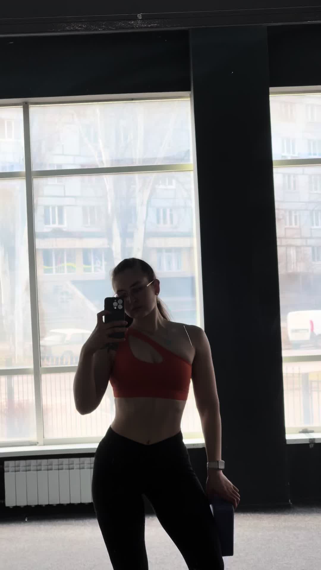 @Lelia Kaurova