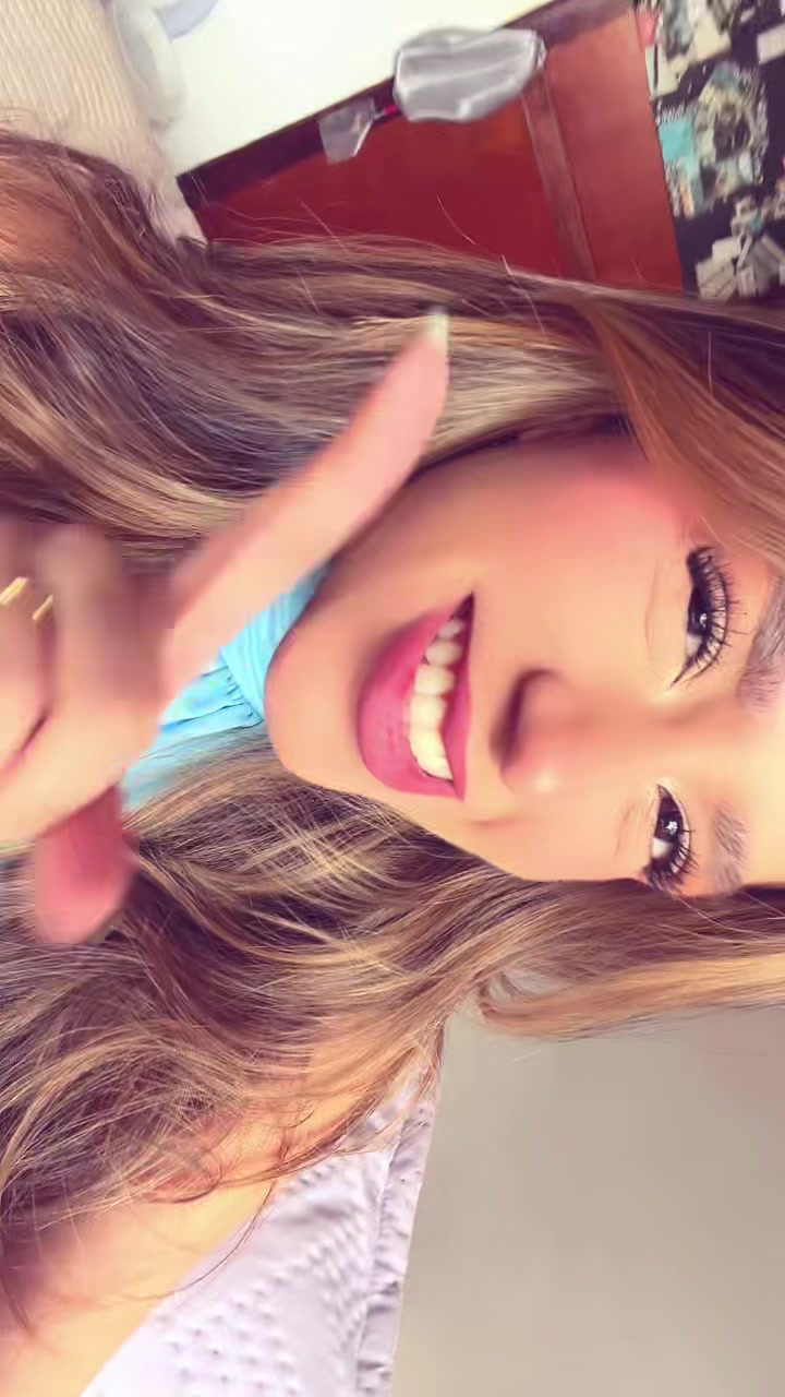 @Paula Andrea 💋