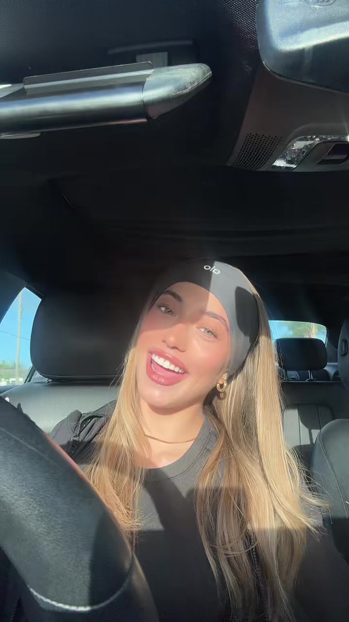 @Maya🧜🏼&zwj;♀️